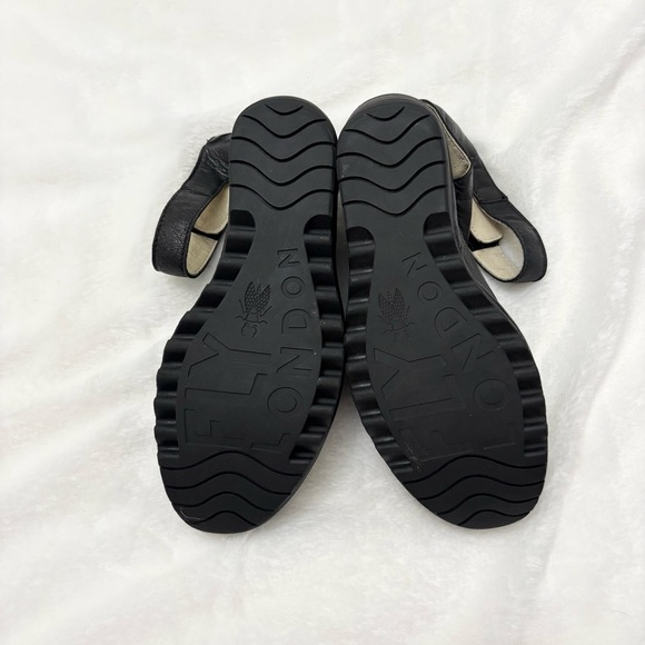 FLY London Black Leather Yaya Peep Toe Wedge Sandal Women's Size 37 - Picture 6 of 9